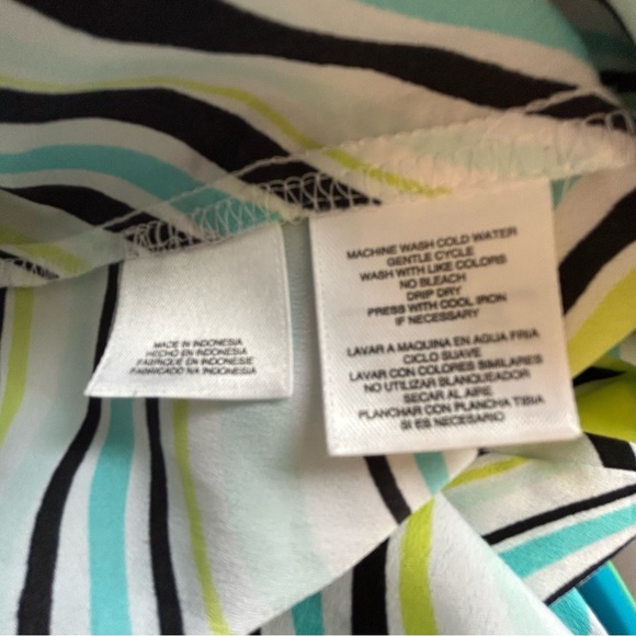 Jones New York Collection white with blue yellow black swirls tank top Size M/L - Picture 6 of 9